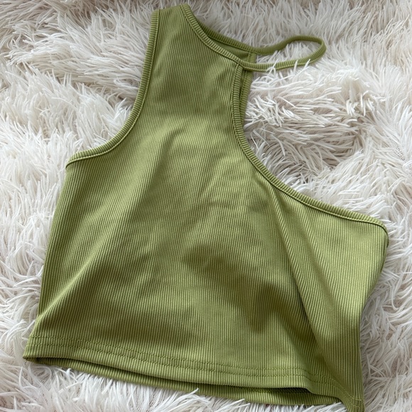 Green tops - Picture 3 of 4